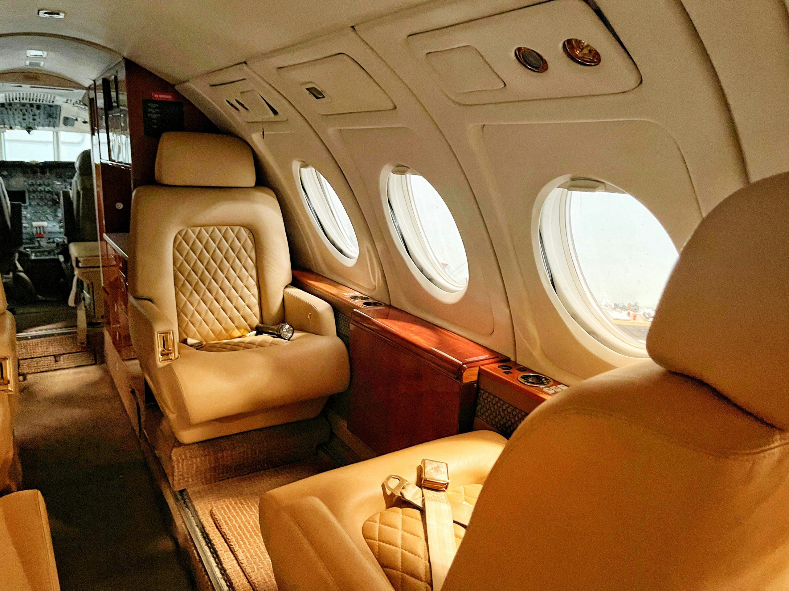 London Nice flight time private jet