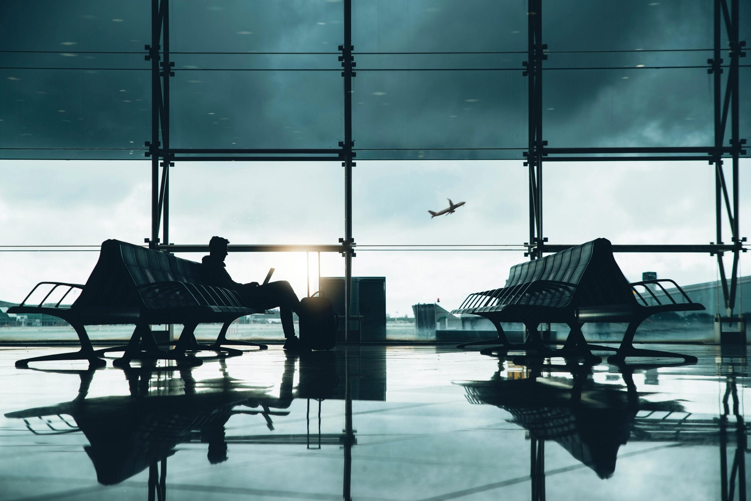 airport layover tips